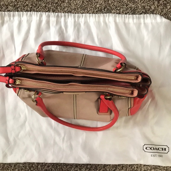 Coach Leather Purse - Picture 2 of 6